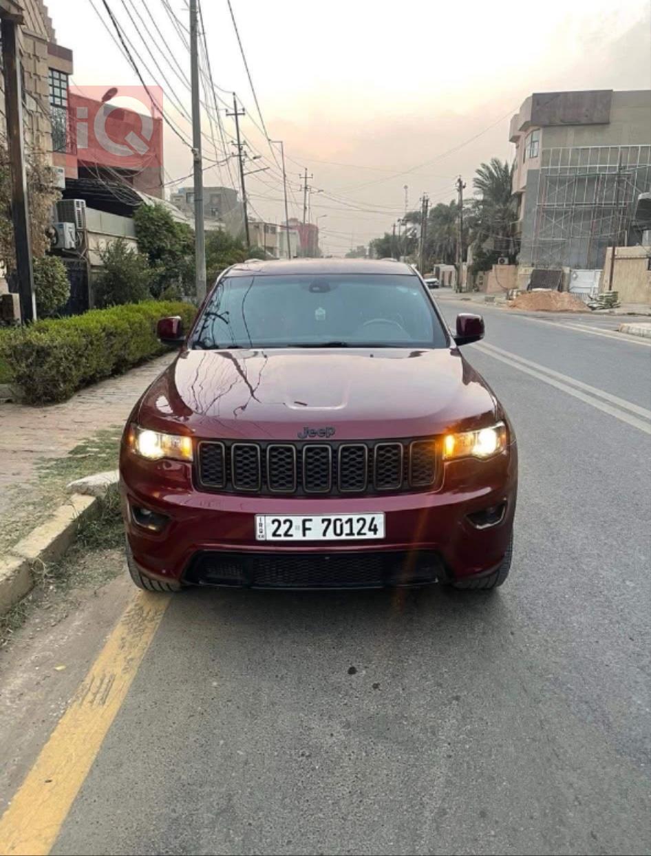 جیپ گراند شیرۆکی